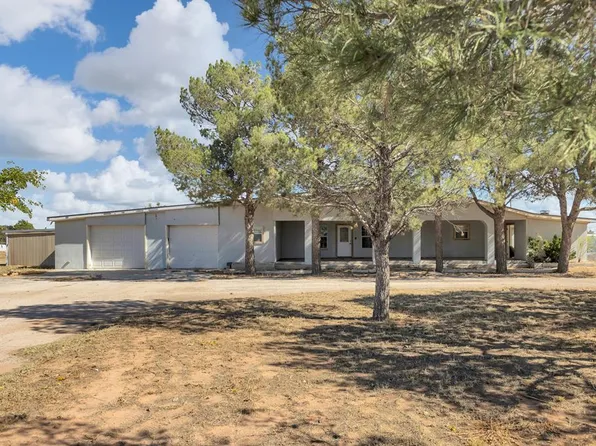 16986 N Sunflower Ave, Gardendale, TX 79758