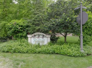 2349 Shelter Pointe Dr, Kalamazoo, MI 49008