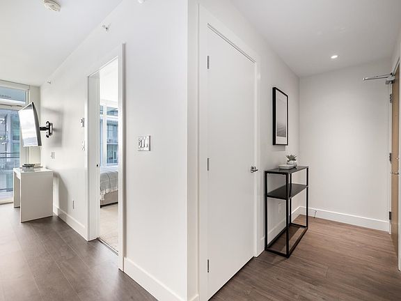 3rd image of 258 Nelsons Ct #1701
