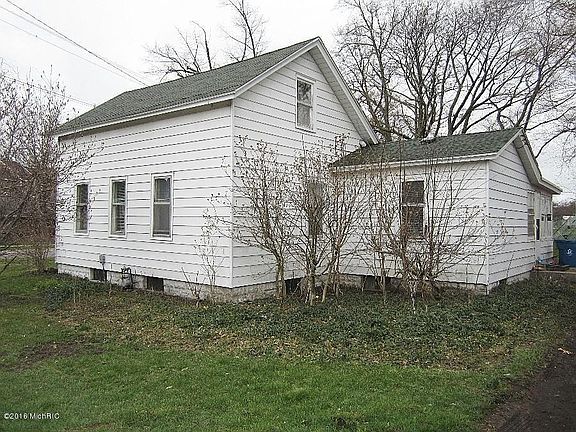 2nd image of 425 Howard Ave
