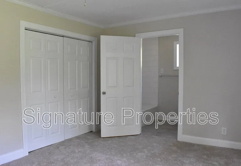 8304 Michael Rd — Photo 17
