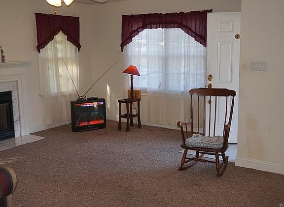 4th image of 435 Cobblestone Dr