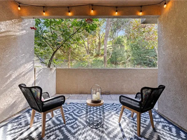 23930 Arroyo Park Dr, Valencia, CA 91355