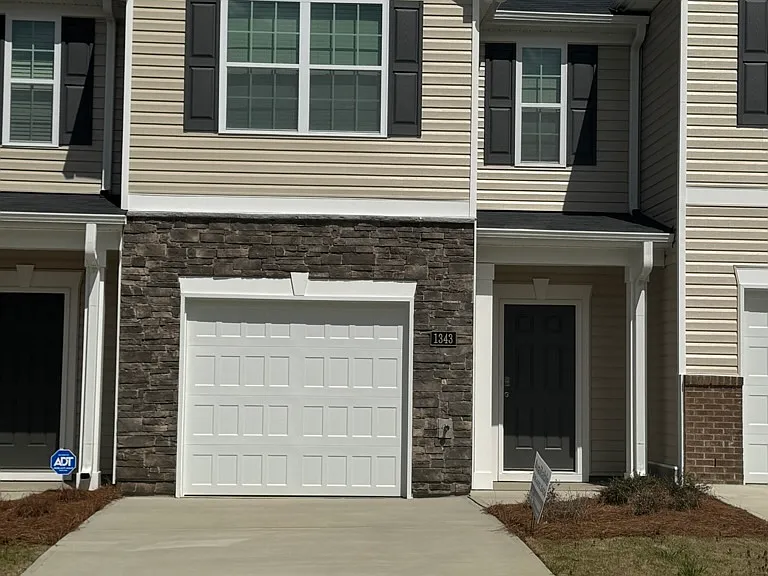 1343 Amberview Ln #1 — Photo 1