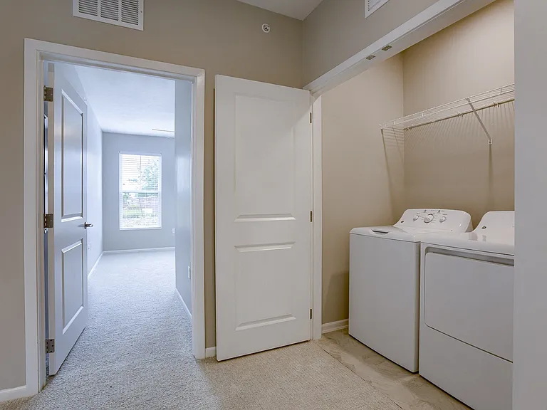 Pearson - 1 Bed / 1 Bath - 909 Sq.Ft.