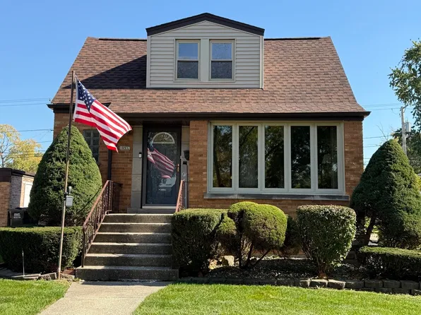 10937 S Tripp Ave, Oak Lawn, IL 60453