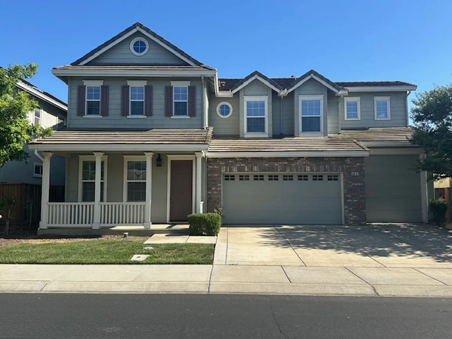6610 Yellowstone Cir photo 1