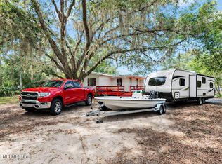 140 MORRIS LAKE Drive, Hawthorne, FL 32640