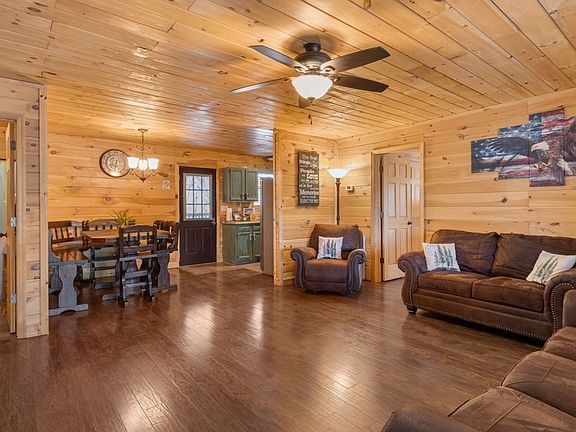 5th image of 1717 Parkway View Ct