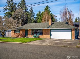 2205 13th Ave NW, Puyallup, WA
