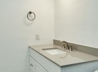 223 Plymouth Dr #A, Vista, CA 92083