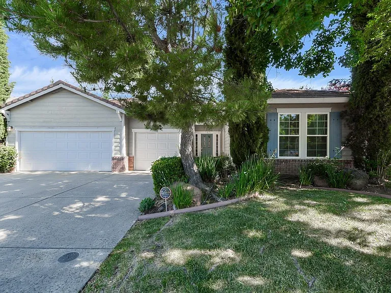 9509 Grasmeer Way — Photo 1