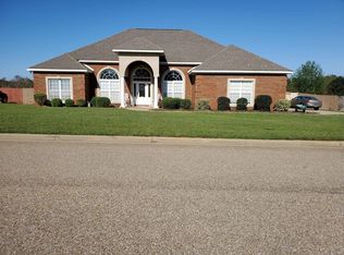 301 Red Dirt Rd, Enterprise, AL 36330