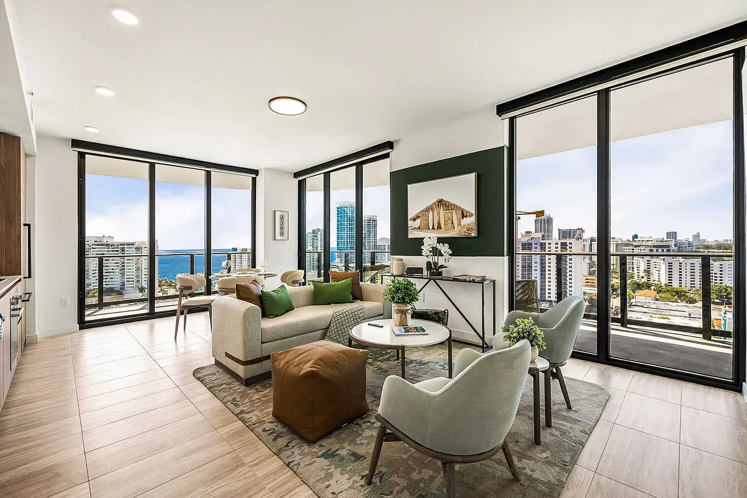 2 bed, 2.0 bath, 1517 sqft, $7,066 — Photo 3