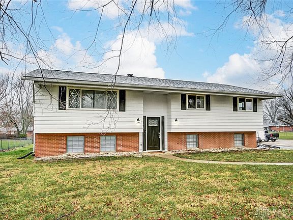 2nd image of 3423 Moyer Dr