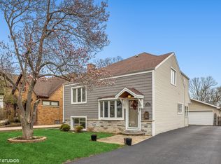 681 S Parkside Ave, Elmhurst, IL