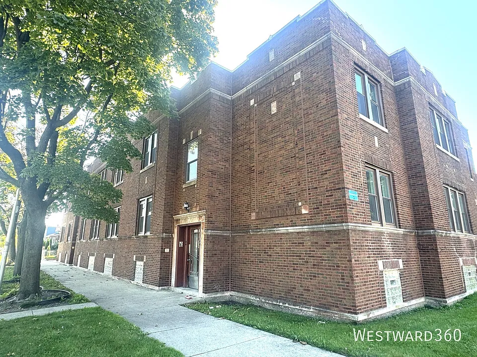 6706 S Wood St #1A