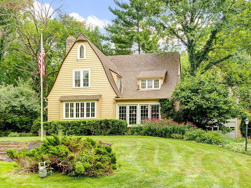 1st image of 30 Kenyon Brook Dr