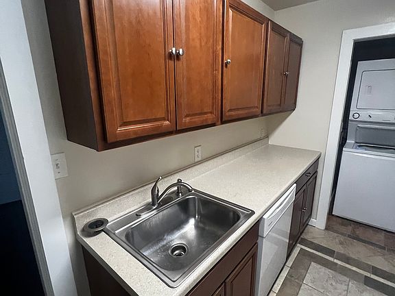 2nd image of 3118 Kensington Ave #1795