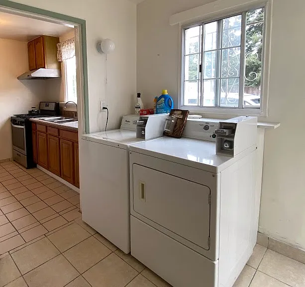 1522 University Ave #1522 — Photo 5