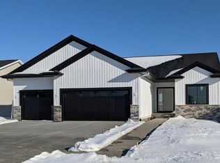 528 Deer View Ave, Tiffin, IA 52340