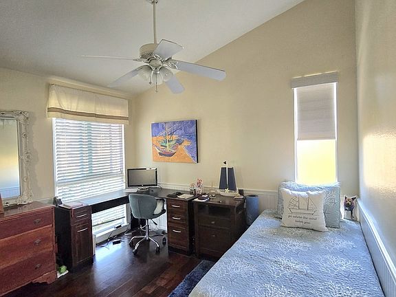 5th image of 3050 Macaulay St