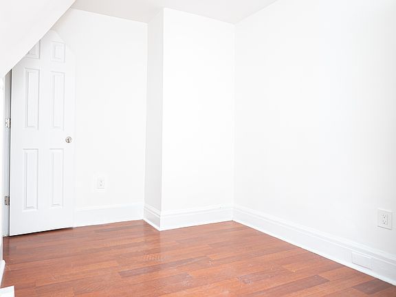 4th image of 163 N 16th St Floor 3