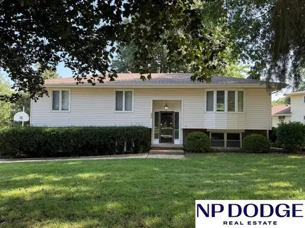 1417 N 95th Ave, Omaha, NE 68114
