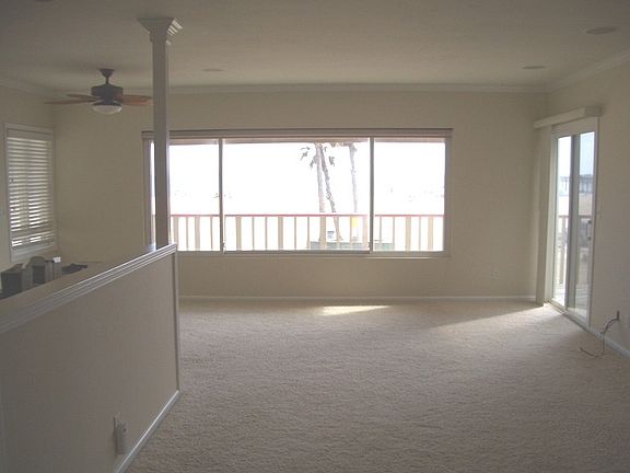 3rd image of 1003 Seal Way #B
