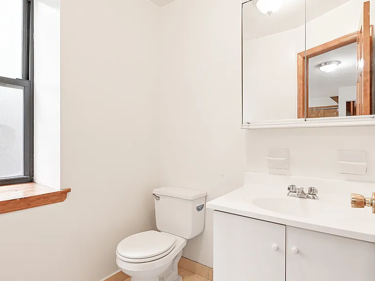 312 W 48th St #3 — Photo 13