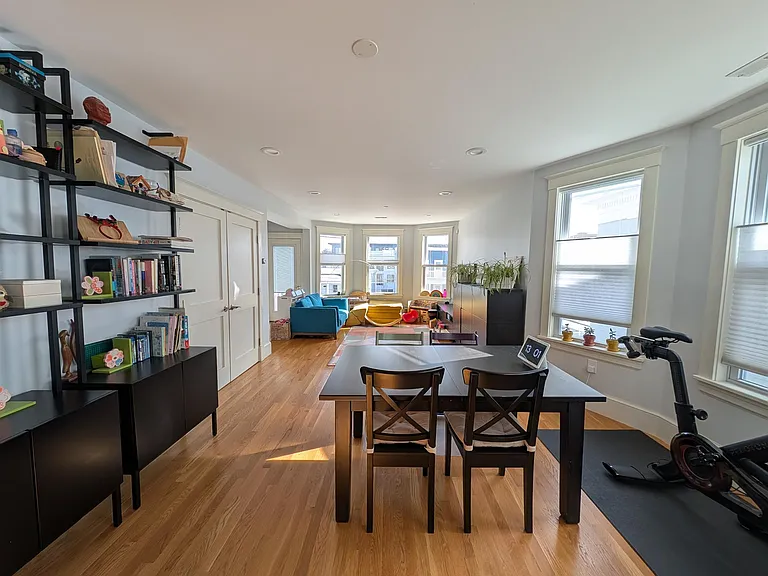 27 Cameron Ave #2 — Photo 1