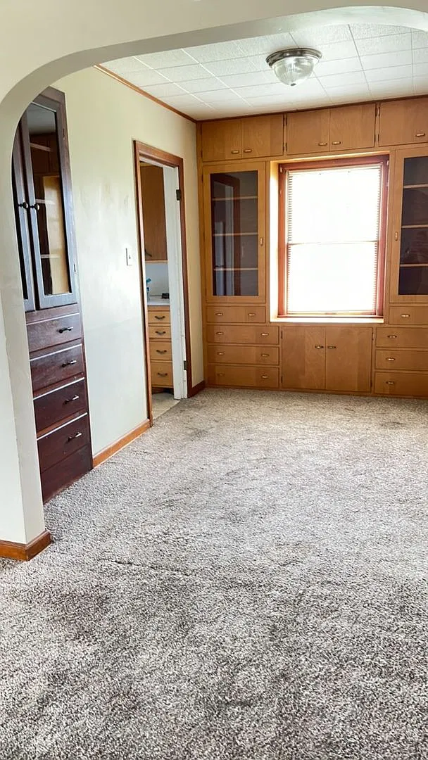 2 Bedroom, 1 Bathroom House with Attached Single Garage — Photo 4