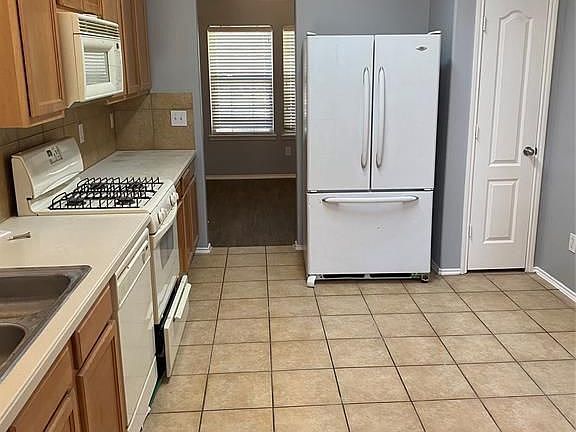 5th image of 2541 Kildeer Ct