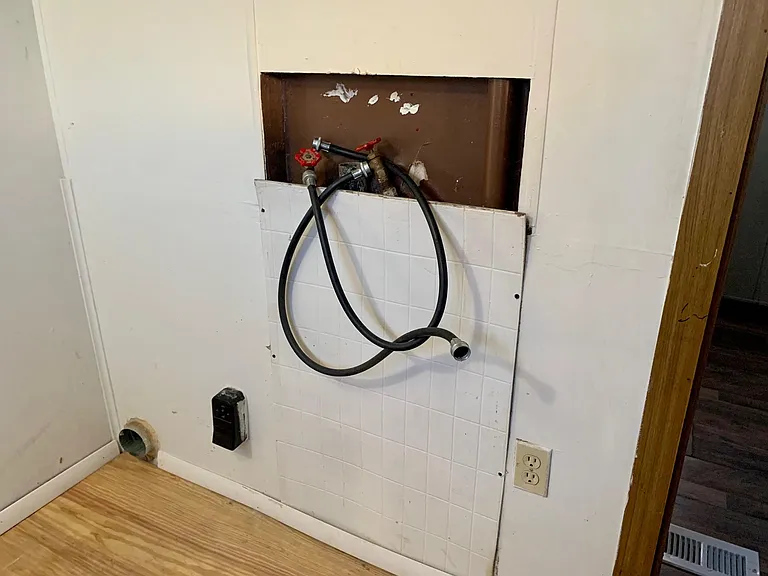 1101 Loring Ave #3 — Photo 12
