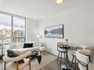 1308 Hornby St #2203, Vancouver, BC V6Z0C5