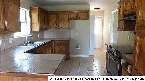 3rd image of 37510 Southwood Village Ave