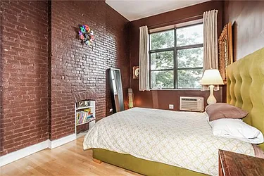 Sold by Avenue Sotheby's International Realty