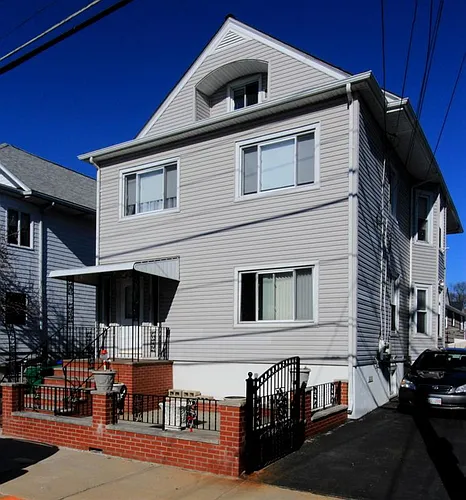 124 Willis Ave #1 Photo 1 124 Willis Ave #1 Photo 1