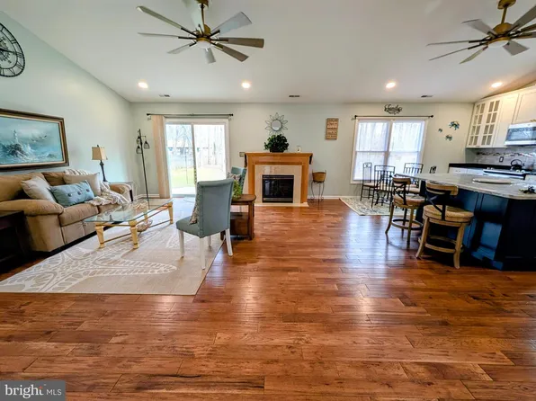 704 Cloverfields Dr, Stevensville, MD 21666