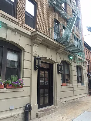 Rented by BRICK & GALO REALTY CORP | media 27