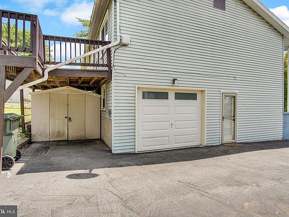 4th image of 14 Pemberton Dr