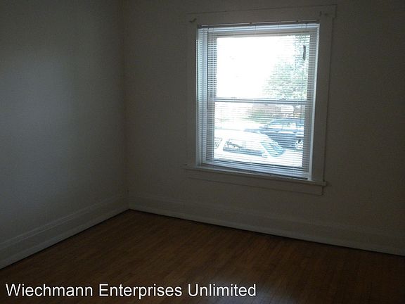 5th image of 2977 N Bartlett Ave #32