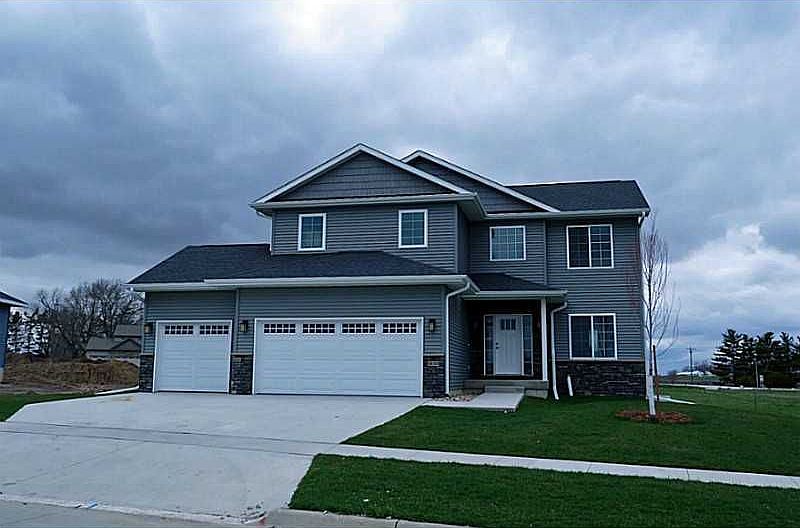 1st image of 1620 Stone Creek Cir