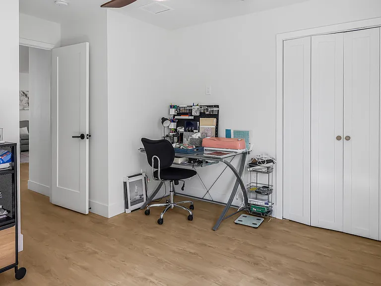 1125 N K St — Photo 15
