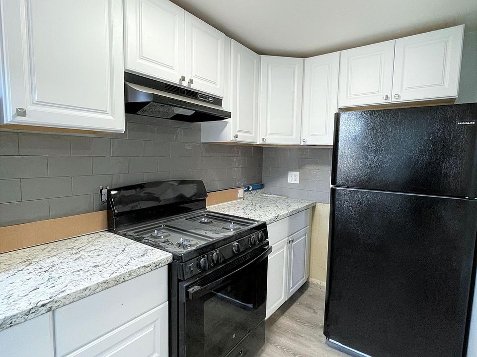 1st image of 12 Linden St #3T