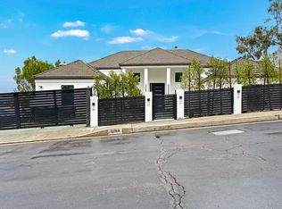 12066 Summit Cir #1, Beverly Hills, CA 90210