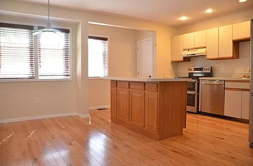 5th image of 5 Dewey Dr #5B