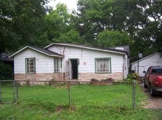 6825 McWilliams Dr, Houston, TX 77091