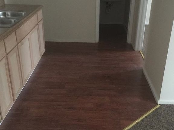 Kitchen Floor/brand new