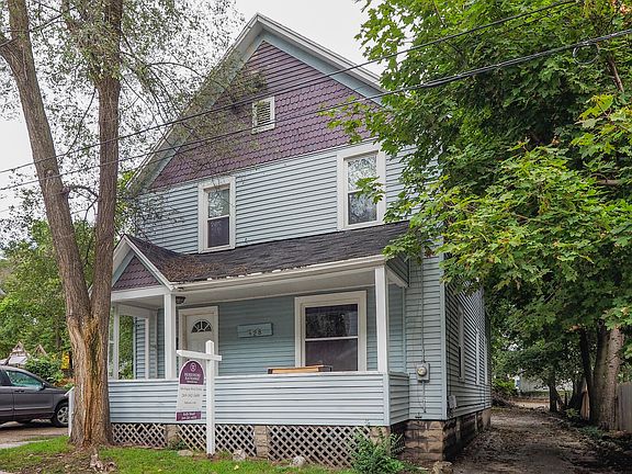 2nd image of 428 Den Adel Ct